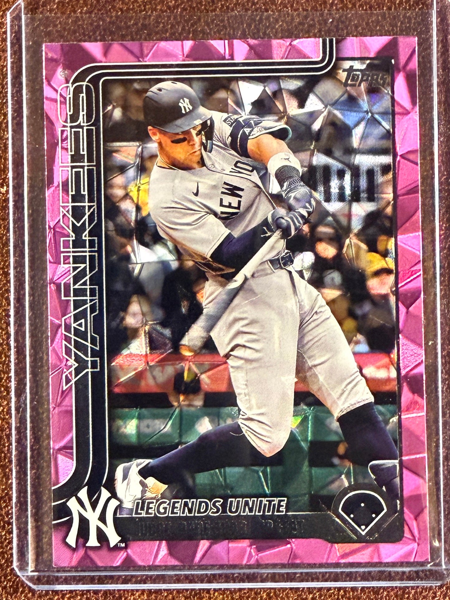 Aaron Judge - 2025 Topps Update - PINK Diamante - Yankees