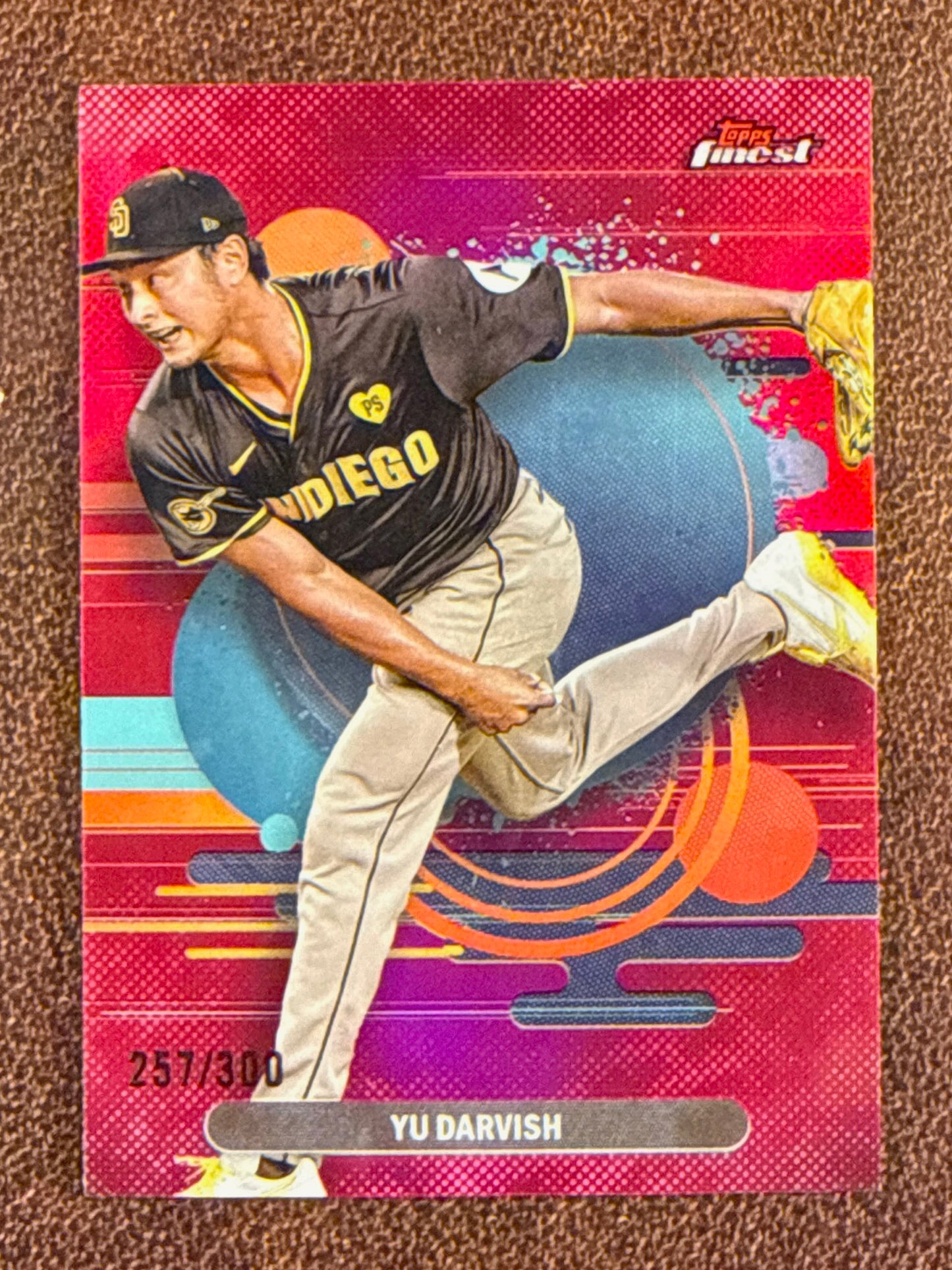 Yu Darvish - 2025 Topps Finest - Uncommon MAGENTA Refractor /300 - Padres