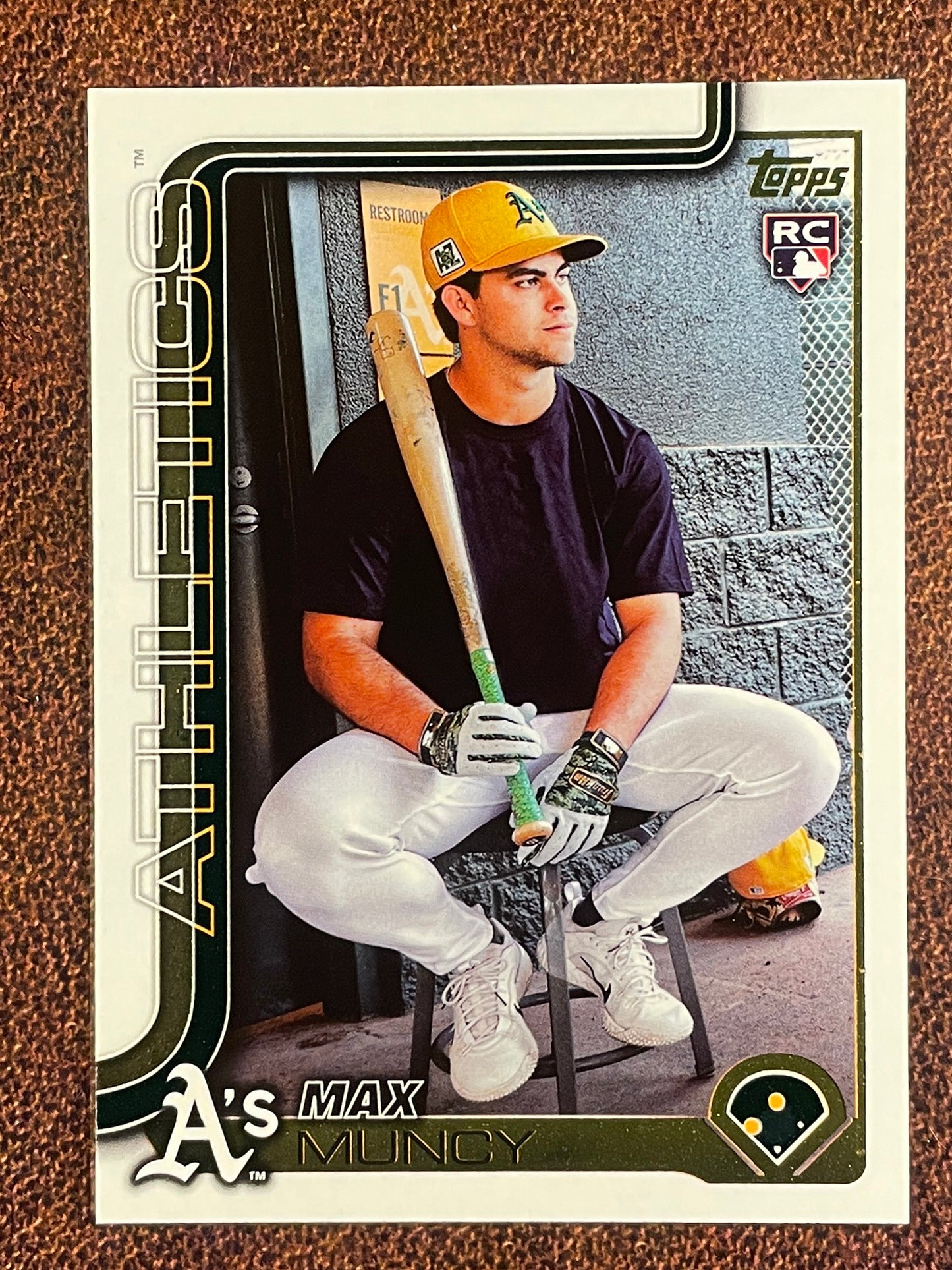 Max Muncy - 2025 Topps Update - Golden Mirror SSP - Athletics