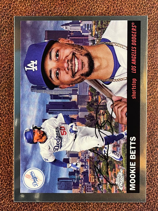 Mookie Betts - 2025 Topps Chrome Platinum - City Variation (*Centering*) - Dodgers
