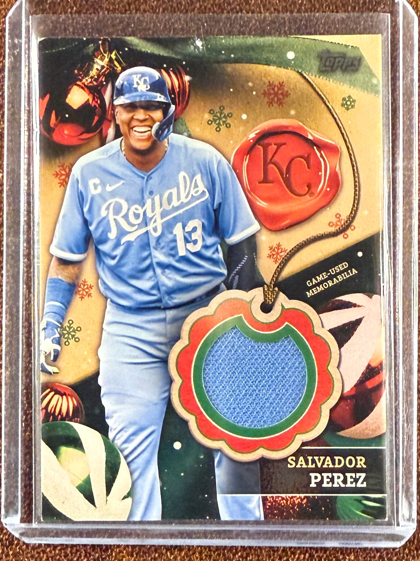 Salvador Perez - 2024 Topps Holiday - RELIC (*Corner Whiting*) - Royals