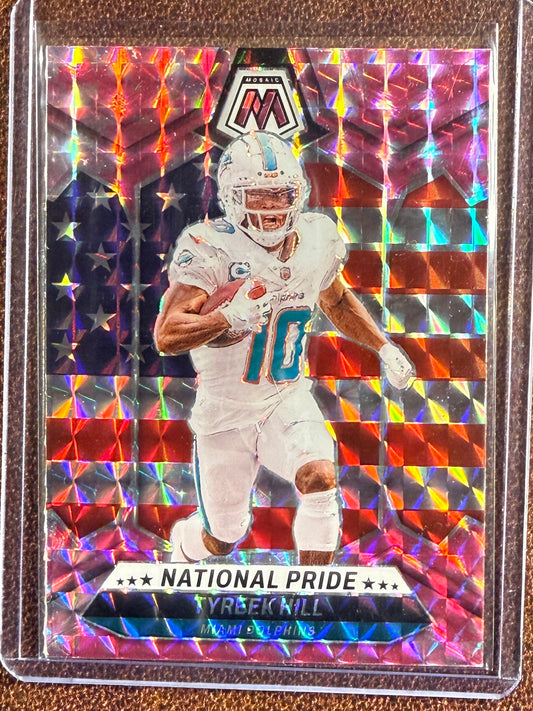 Tyreek Hill - 2025 Panini Mosaic - PINK National Pride - Dolphins