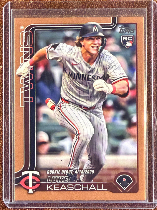 Luke Keaschall - 2025 Topps Update - GOLD /2025 - Twins
