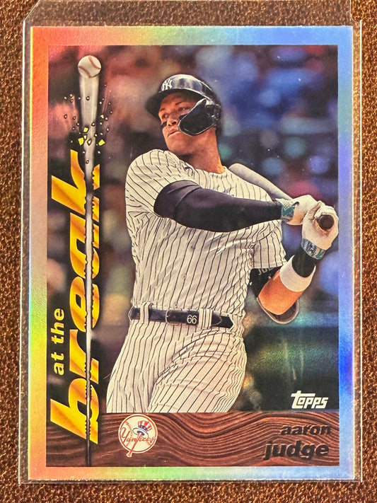 Aaron Judge - 2024 Topps Archives - At The Break Rainbow Foil - Yankees