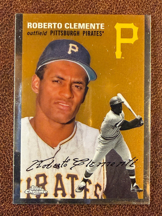 Roberto Clemente - 2023 Topps Chrome Platinum - Image Variation (*Surface Scratching*) - Pirates