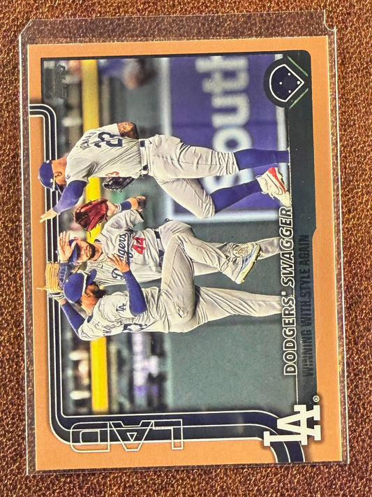 Dodgers Swagger - 2025 Topps Series 1 - GOLD /2025 - Dodgers
