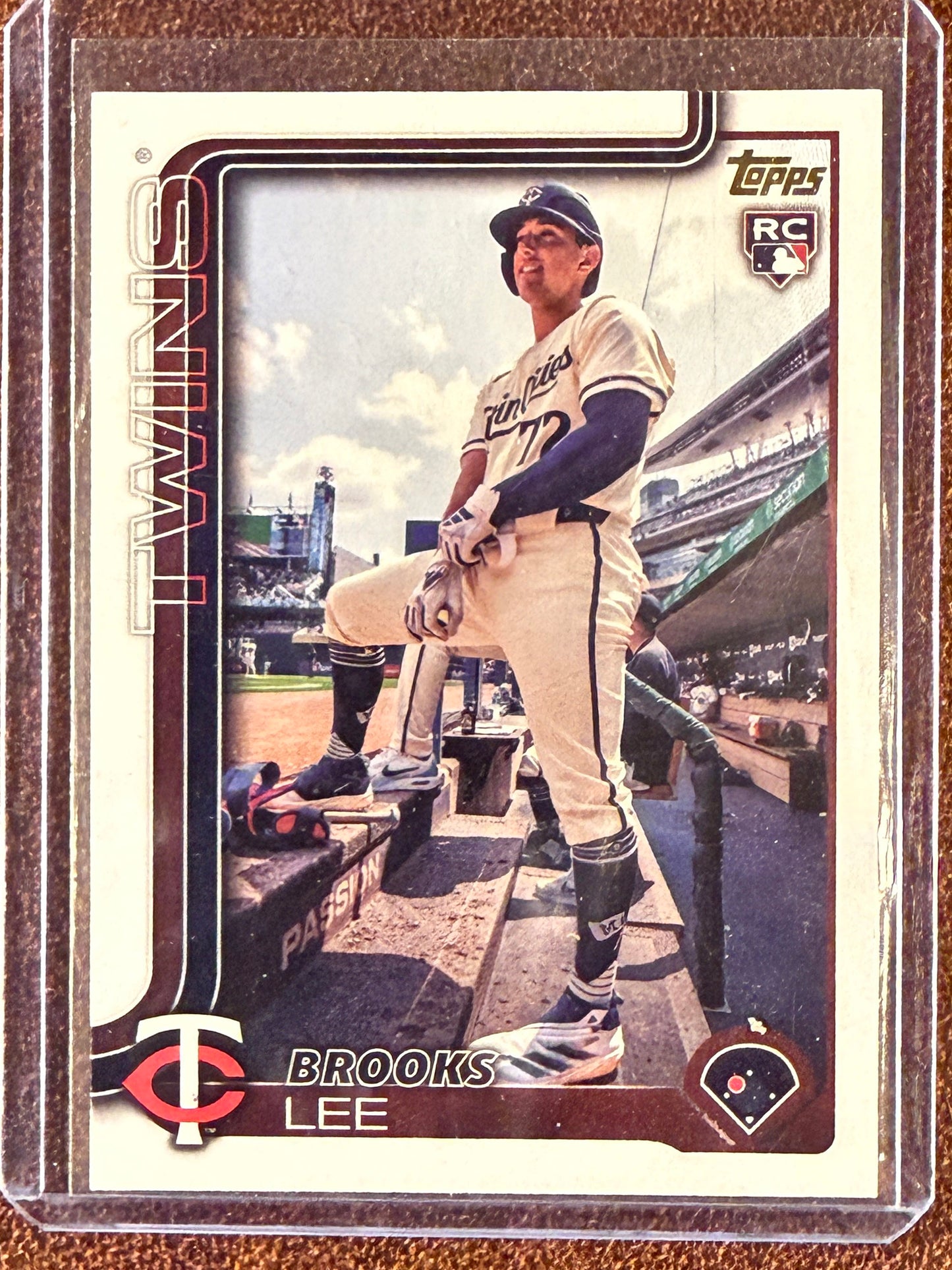 Brooks Lee - 2025 Topps Series 1 - Golden Mirror SP - Twins